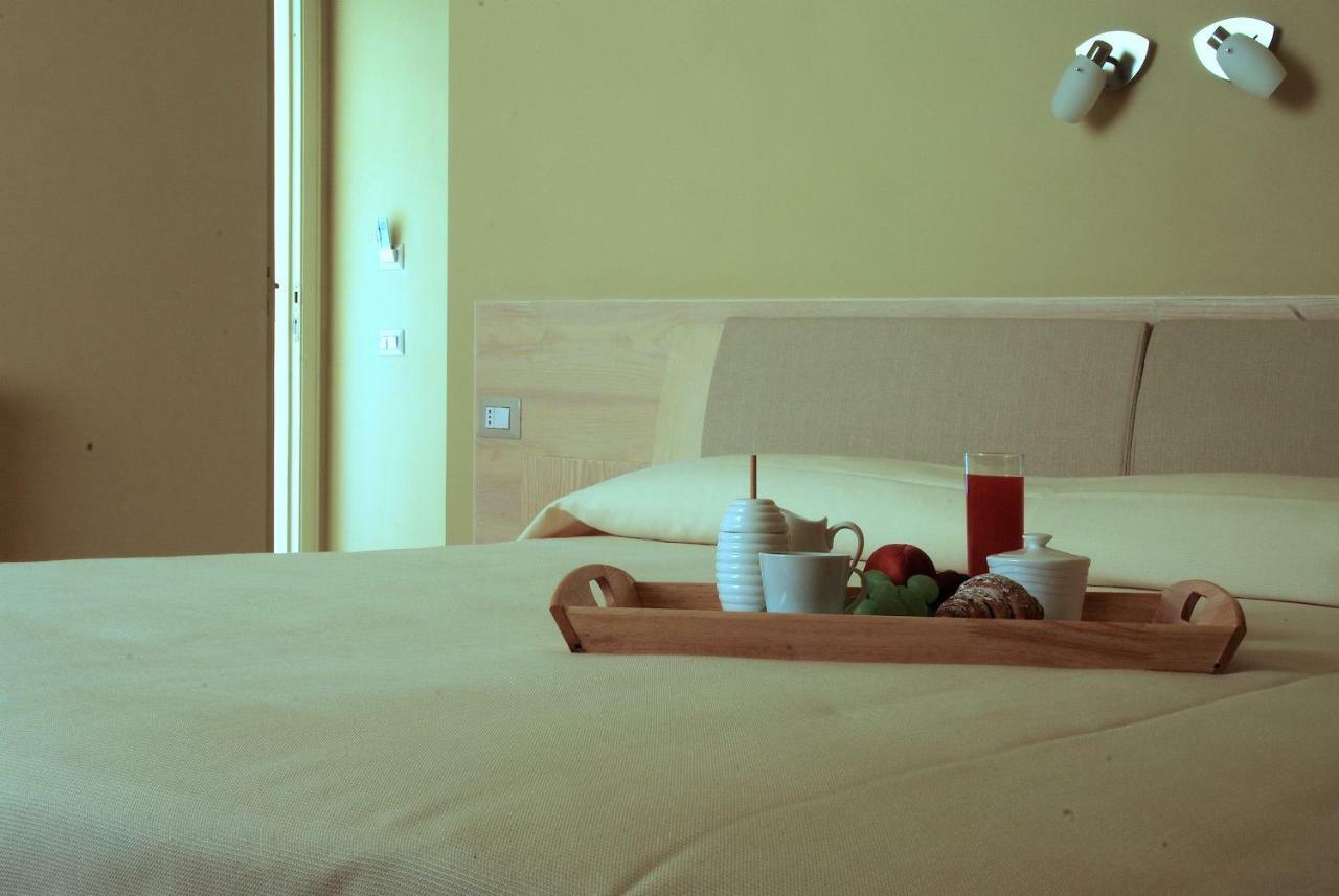נואורו La Casa Di Boz B&B מראה חיצוני תמונה