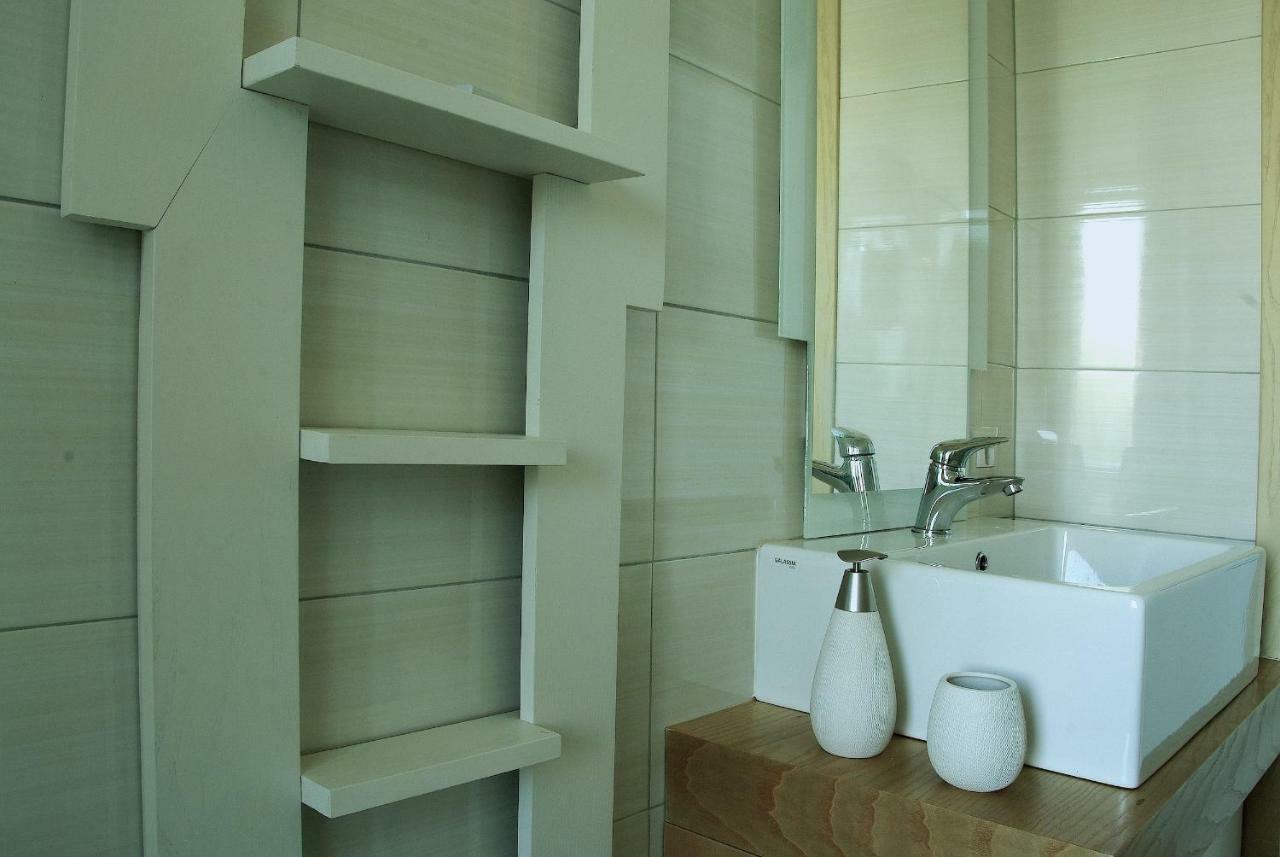 נואורו La Casa Di Boz B&B מראה חיצוני תמונה
