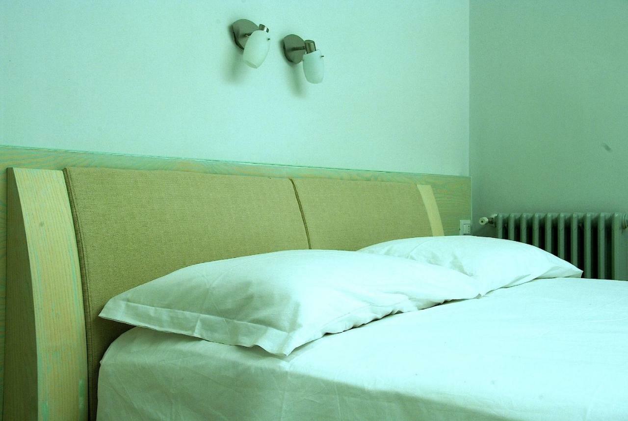 נואורו La Casa Di Boz B&B מראה חיצוני תמונה